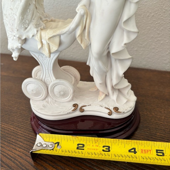 Vintage Giuseppe Armani "Sweet Dreams" porcelain figurine - Picture 11 of 14